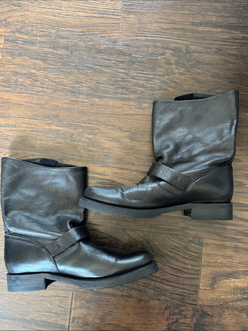 Frye Black Women's Leather Boots - Picture 9 of 16